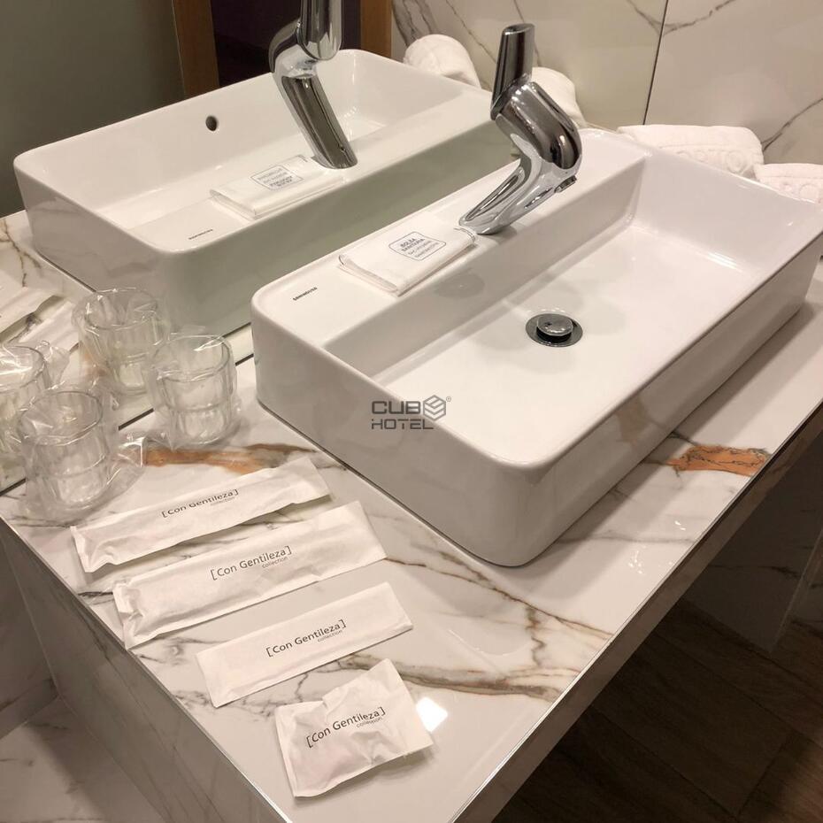 5000 Saco Copos CON GENTILEZA